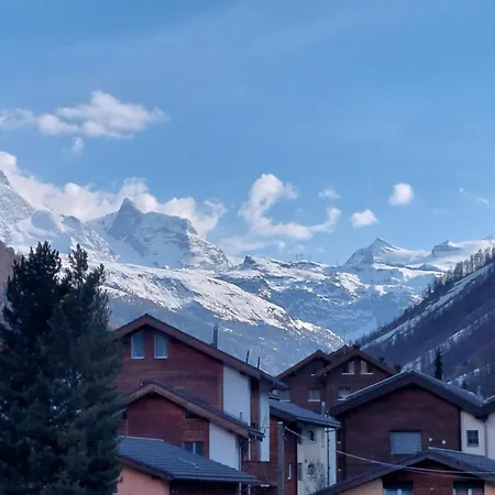 Grosse In Taesch, Nahe Zermatt, Bergblick Täsch